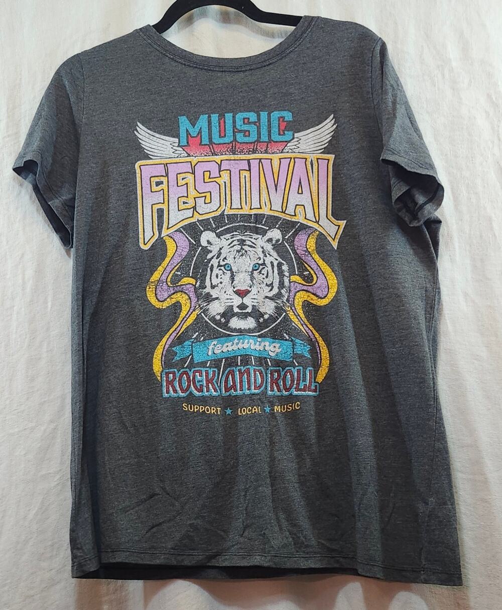 Torrid 0 Grey Music T Shirt Tiger Graphic Short Sleeve Distressed